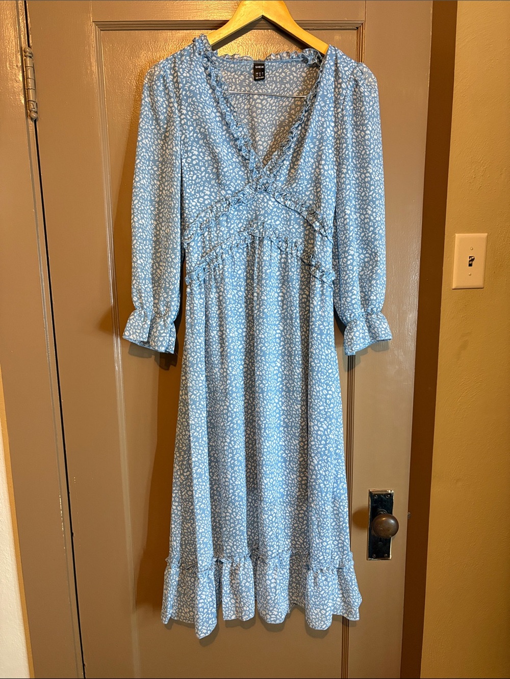SHEIN Light Blue Floral Ruffle Midi Dress